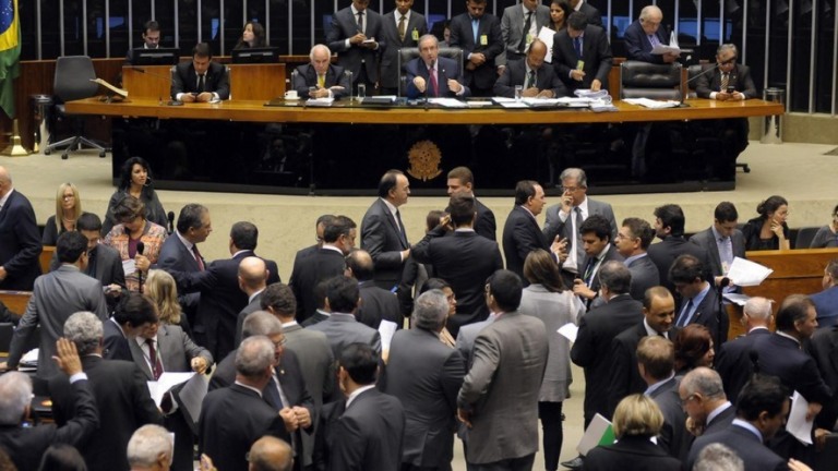 OAB, magistrados e servidores vão ao STF contra PEC dos Precatórios