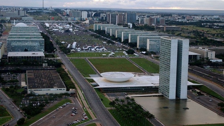Apenas seis ministros de Bolsonaro não contraíram Covid-19; veja quem