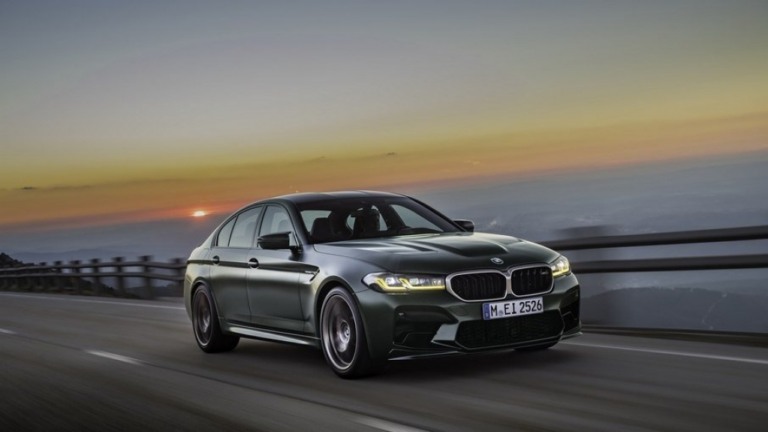BMW estuda nova geração de motores a combustão para redução de CO2