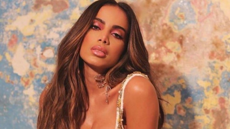 Anitta se apaixona por participante do 'BBB22' e faz lista de pedidos