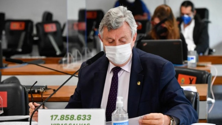 Consignado do INSS: Heinze pede a Bolsonaro manutenção do limite maior
