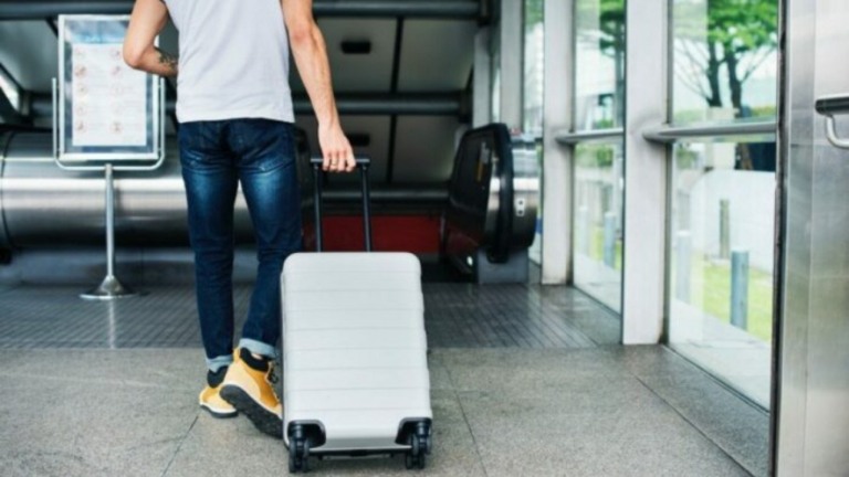 Gastos de turistas brasileiros no exterior são os menores desde 2005