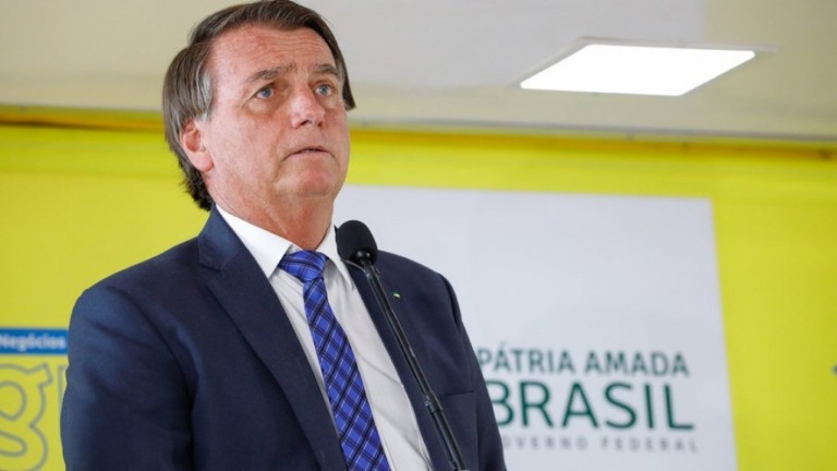 Bolsonaro critica imprensa e Congresso: "Estão me esculhambando"