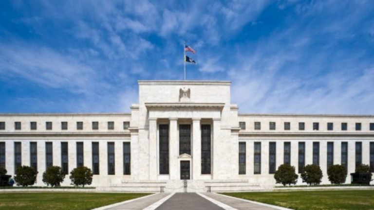 Fed diz que juros devem subir em breve; entenda os impactos no Brasil