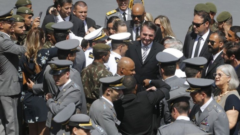 Projeto dá reajuste anual para pensão vitalícia a filhas de militares