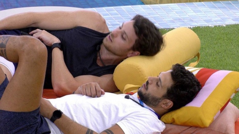 'BBB 22': Rodrigo diz que tem relacionamento fora do reality