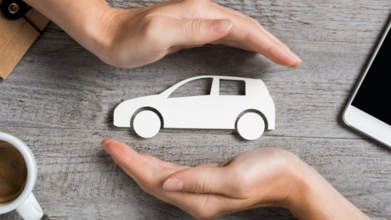 Vale assinar seguro de carro que só cobre furto, roubo ou colisões?