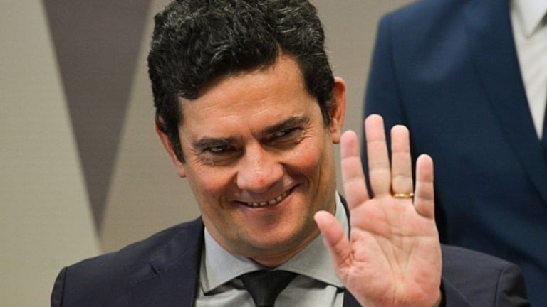 Subprocurador volta atrás e pede arquivamento de inquérito contra Moro