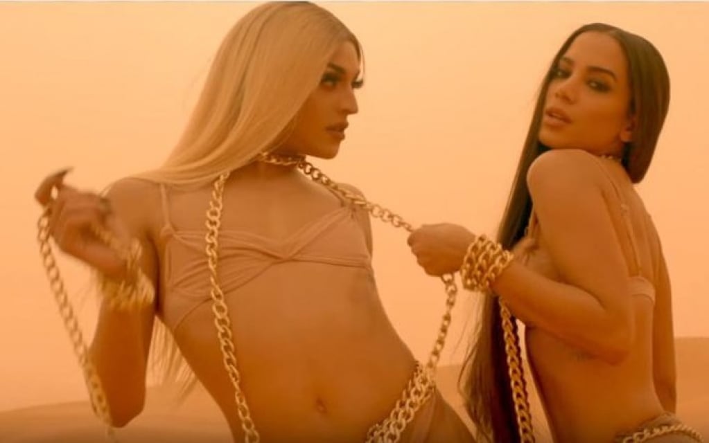 Solteira, Pabllo Vittar posta foto sensual: "Sou quenga"