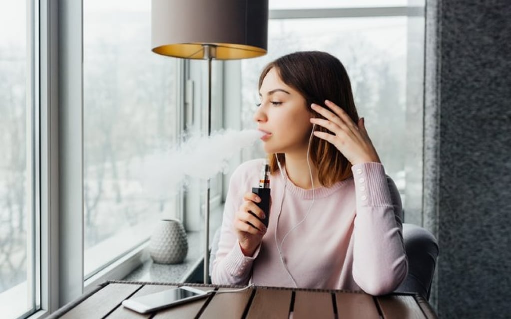 Cigarro eletrônico também pode fazer mal para seus dentes; veja os danos do vape