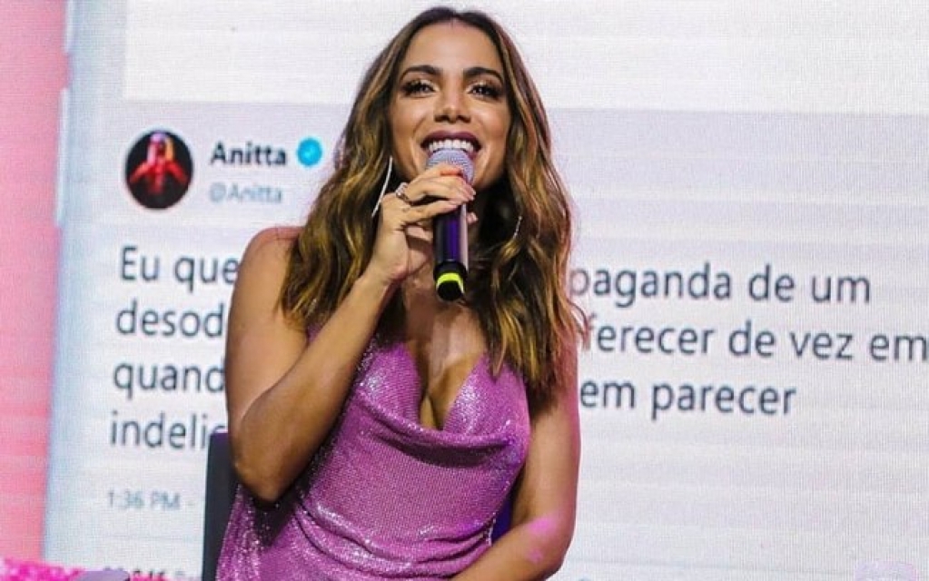 Anitta já dispensou paquera por mau cheiro: "Sentia um cheirinho"