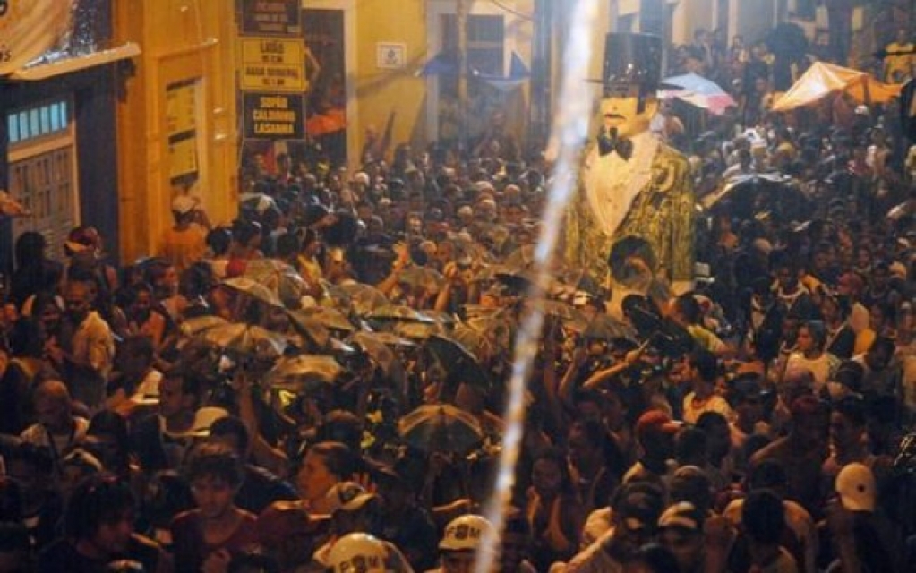 Sábado de carnaval será chuvoso e frio em São Paulo