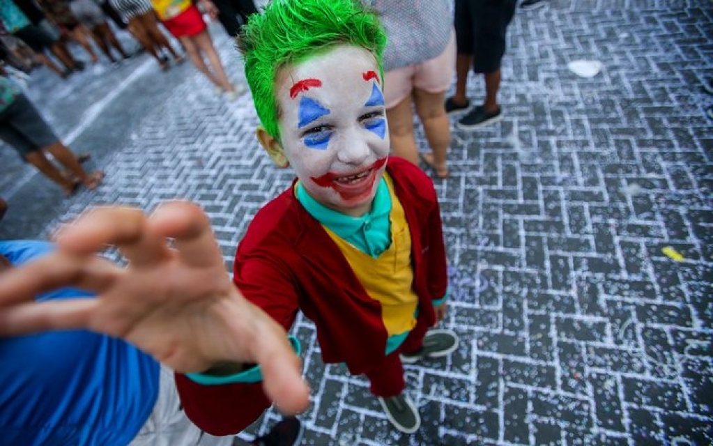 Explosão de fofura: foliões mirins dão brilho especial nos carnavais pelo Brasil