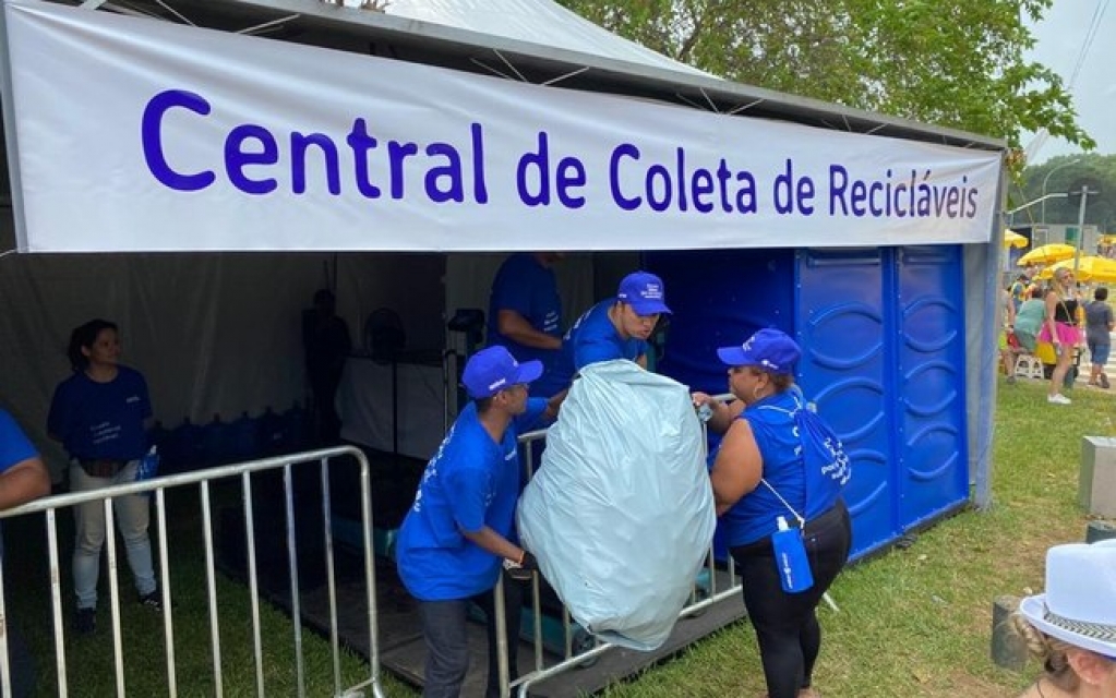 São Paulo recolhe 456,5 toneladas de lixo e atende 2483 pessoas no carnaval