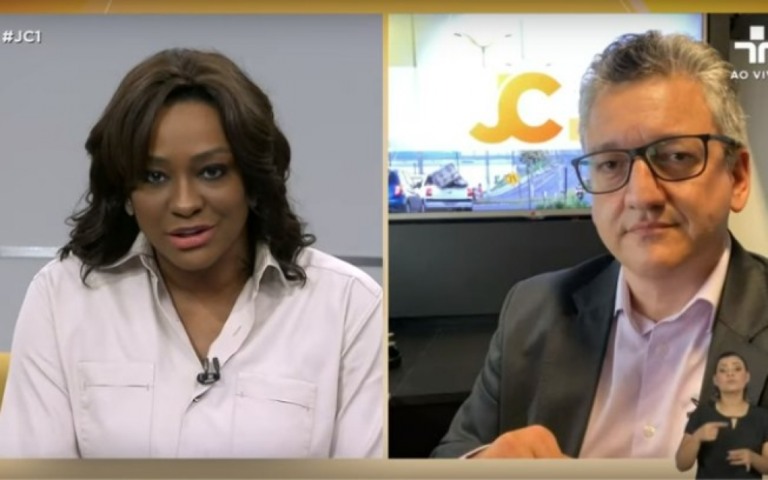 Em quarentena, Aldo Quiroga apresenta "Jornal da Cultura" de casa