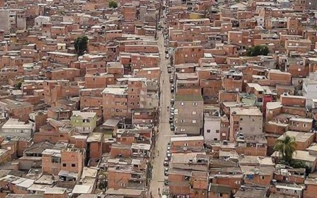 Favelas se organizam para conter coronavírus em comunidades de São Paulo