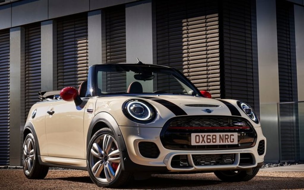 Carros pra Casar: Mini Cabrio JCW é pura diversão