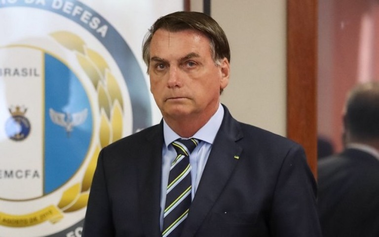 Twitter exclui duas postagens de Bolsonaro por violação de regras