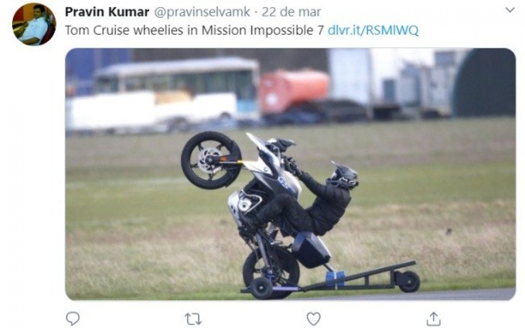 Tom Cruise empina uma BMW 310 GS em "Missão Impossível 7"