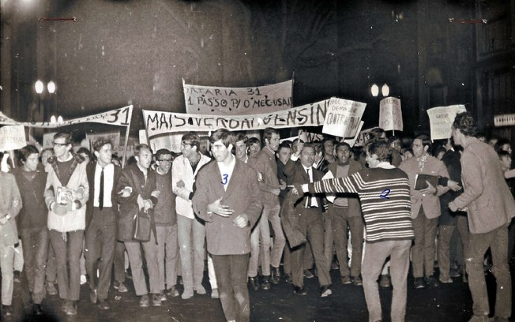 56 anos após golpe militar, democracia é antídoto contra pandemia