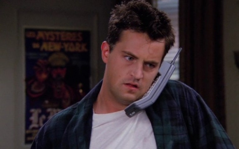Com depressão, Chandler da série Friends surge irreconhecível
