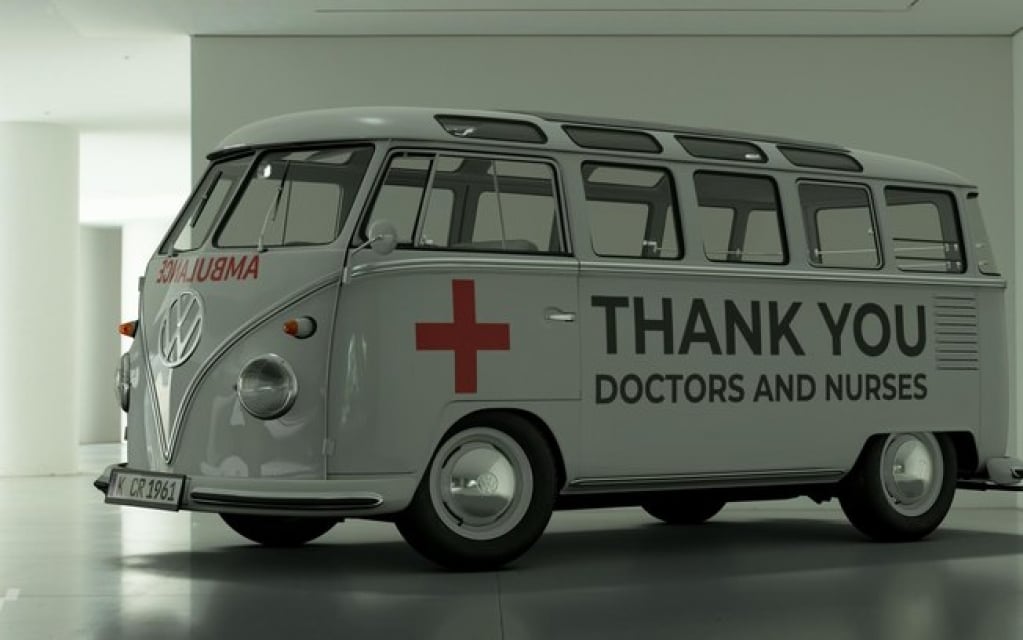 VW Kombi virtual faz homenagem a médicos e enfermeiros na pandemia