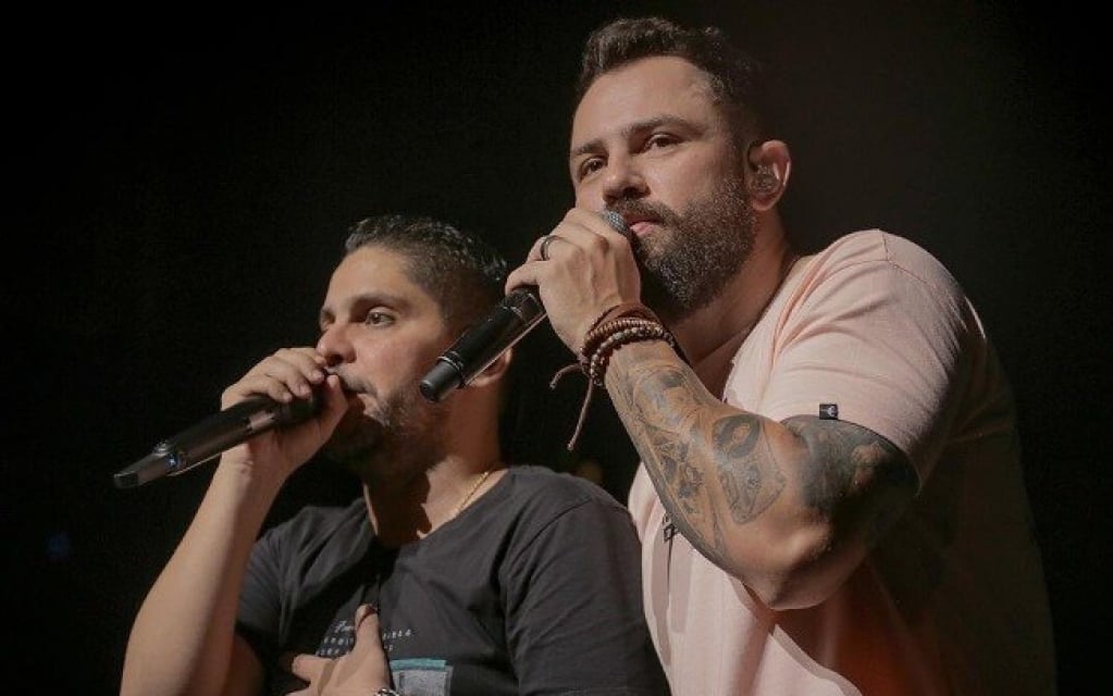 Jorge e Mateus prometem agitar o fim de semana em show virtual