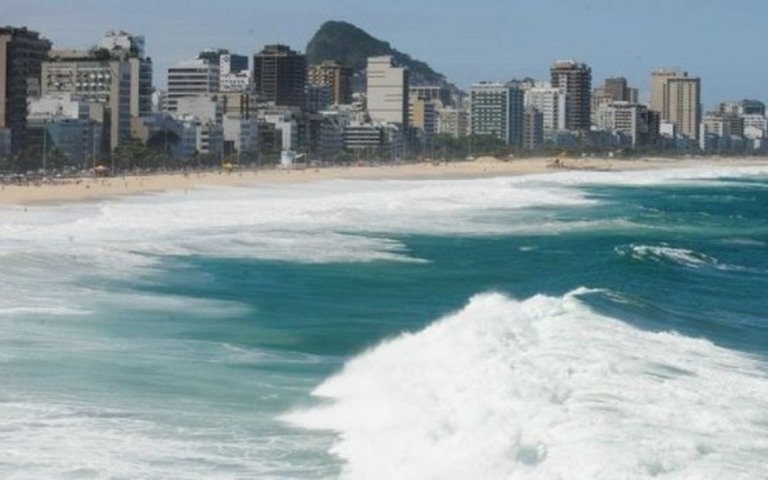 Comerciantes do Rio desrespeitam decreto que define abertura das lojas às 9h