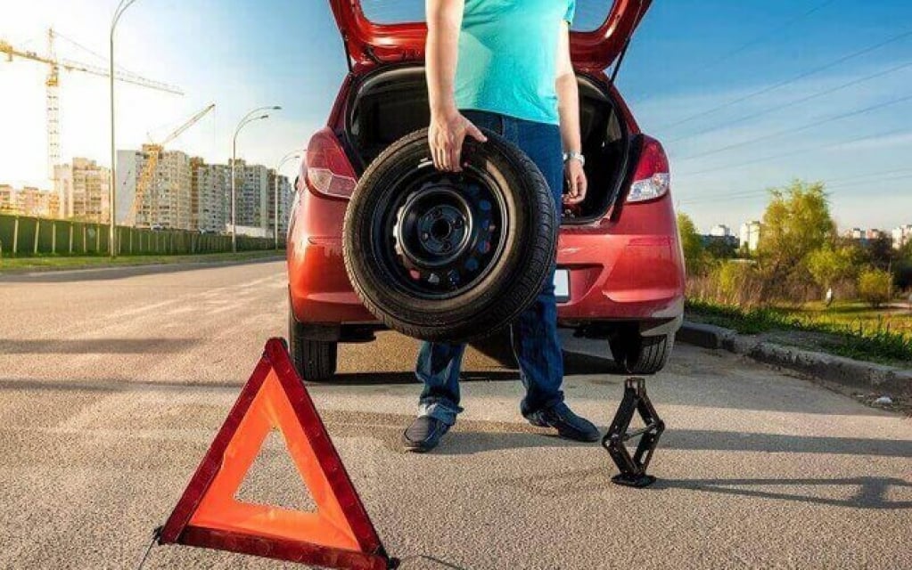 Saiba como se sair bem de 5 situações de emergência com seu carro