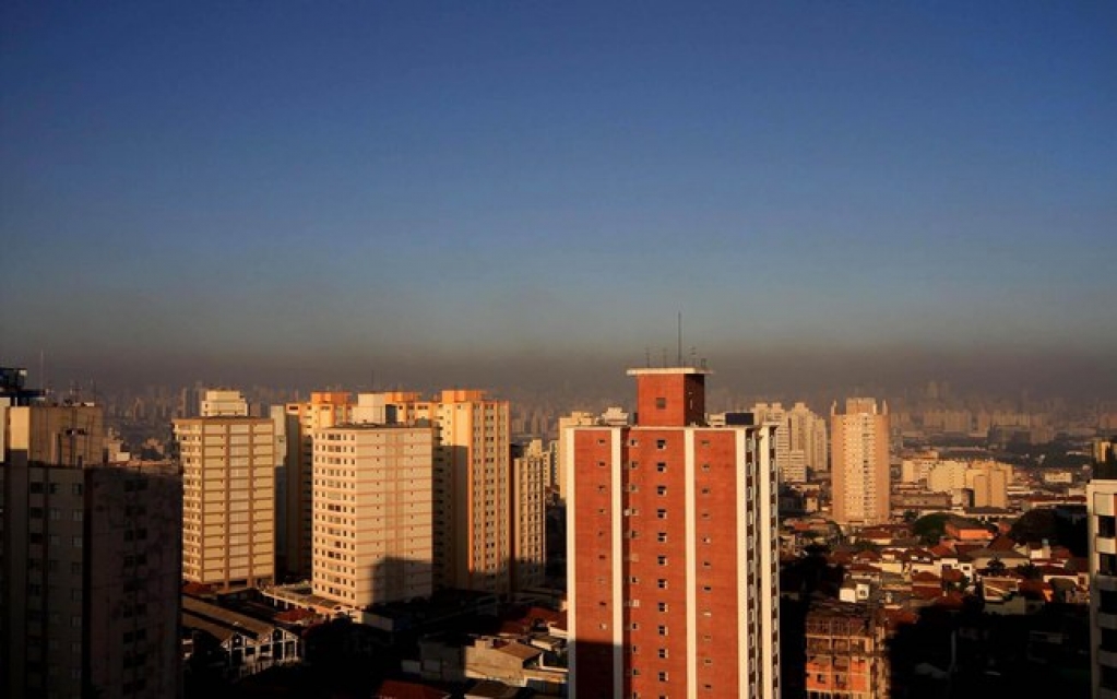 Feriado terá tempo quente com sol entre nuvens