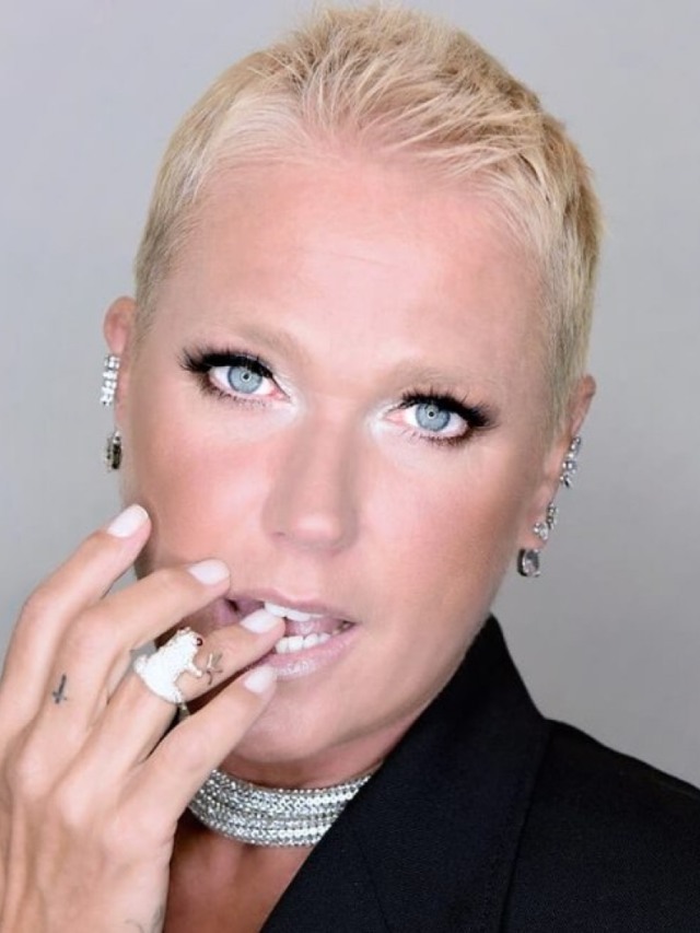 Xuxa aparece nua e arranca suspiros: "Morri com essa foto"