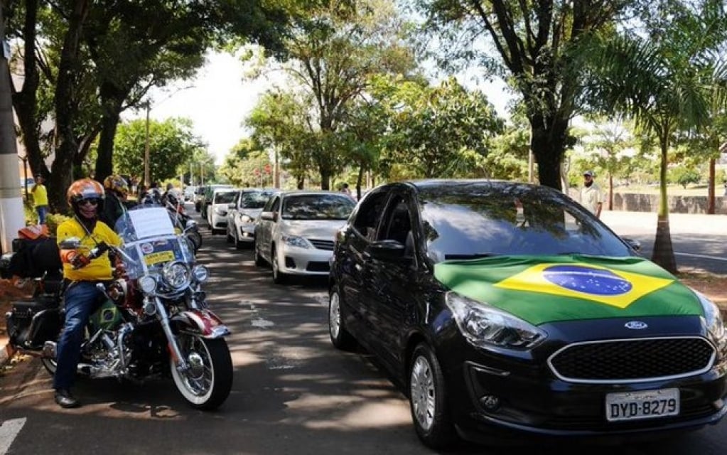 No Dia do Trabalhador, cidades realizam carreatas em apoio a Bolsonaro