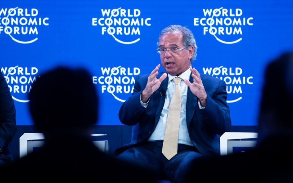 Paulo Guedes promete novos programas de crédito para socorrer microempresas