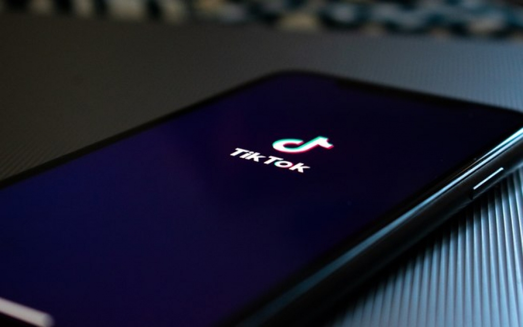 Pirâmide do TikTok? Entenda como tem gente ganhado dinheiro na rede social