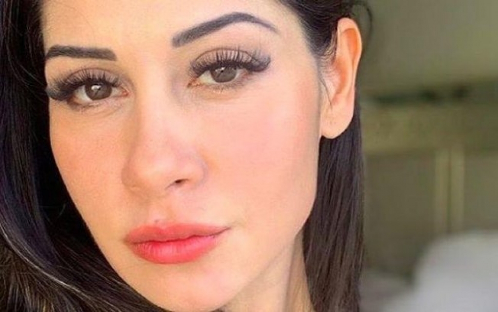 Mayra Cardi briga com blogueira por causa de receita de batom de beterraba