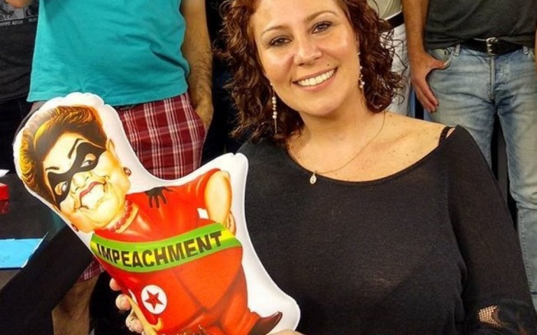 Joice divulga suposto áudio de Zambelli oferecendo vantagem a assessora