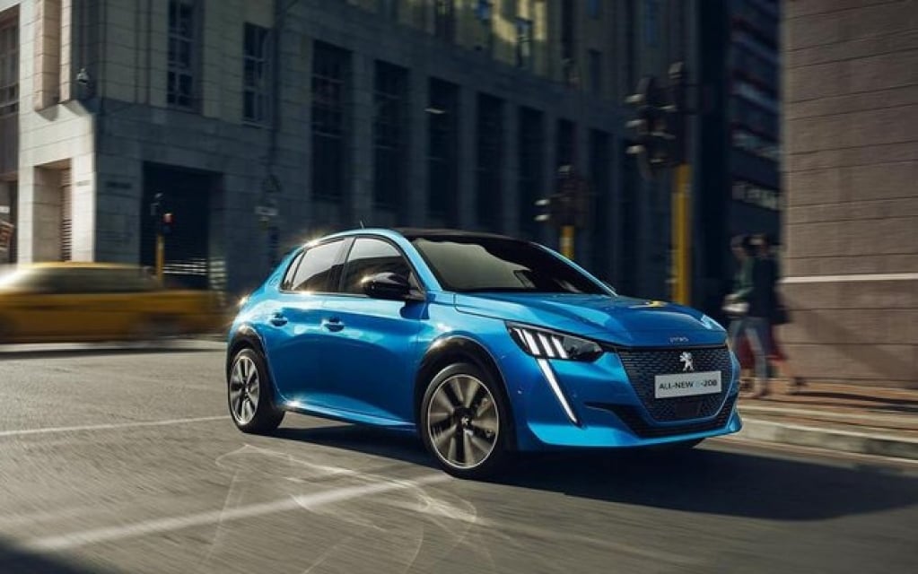 Peugeot começa a fabricar novo 208, que virá ao Brasil em setembro