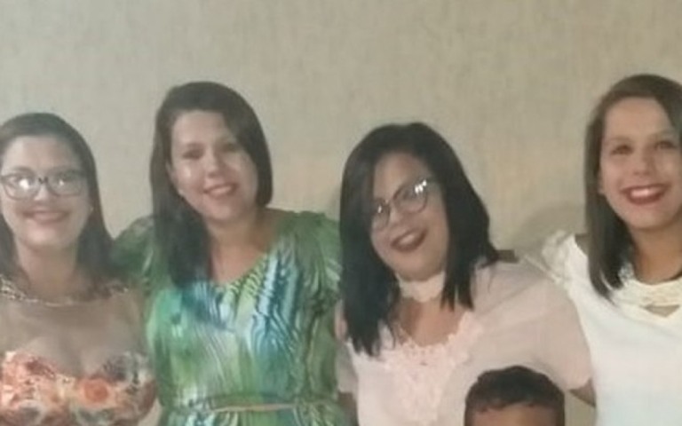 Após morte de parentes, irmãs são acusadas de espalhar Covid-19 e deixam cidade