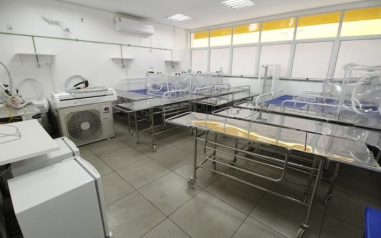 Manaus zera número de pacientes e fecha hospital de campanha de Covid-19