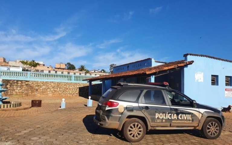 Homem é assassinado com golpe de bloco de concreto na cabeça