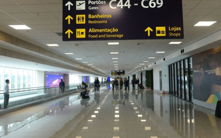 Brasil proíbe entrada de estrangeiros no país por 30 dias