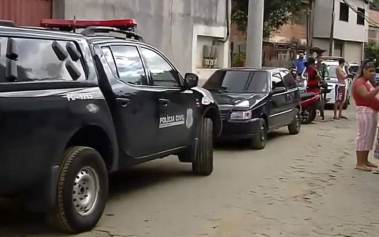 Jovem morre após ser agredida com vaso sanitário