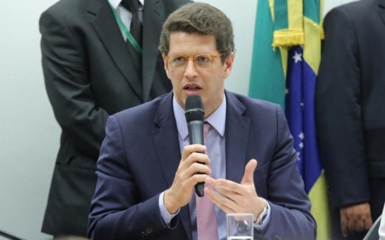 Ministério Público pede afastamento de Ricardo Salles do cargo de ministro