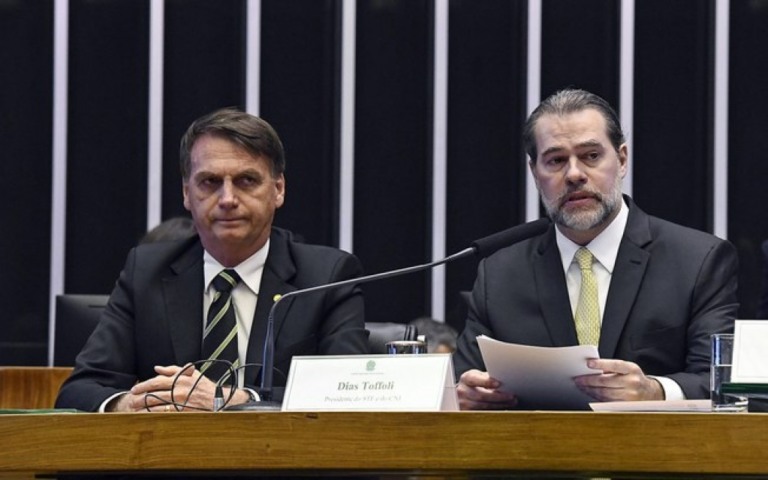 Dias Toffoli critica "ódio e intolerância" e deseja melhoras a Bolsonaro