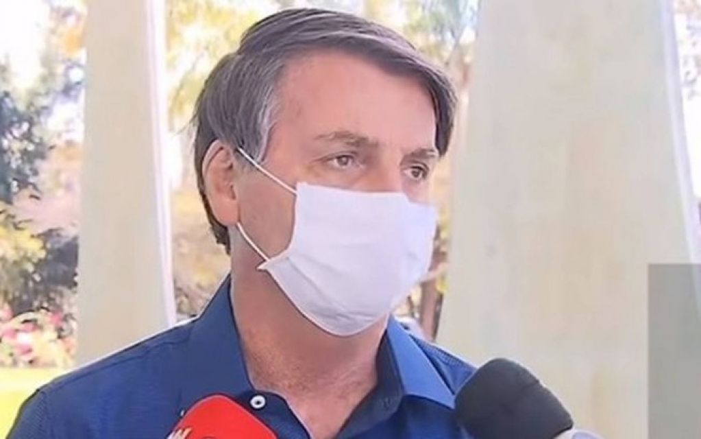 "Colocou em risco outras pessoas", diz infectologista após positivo de Bolsonaro "Colocou em risco outras pessoas", diz infectologista após positivo de Bolsonaro