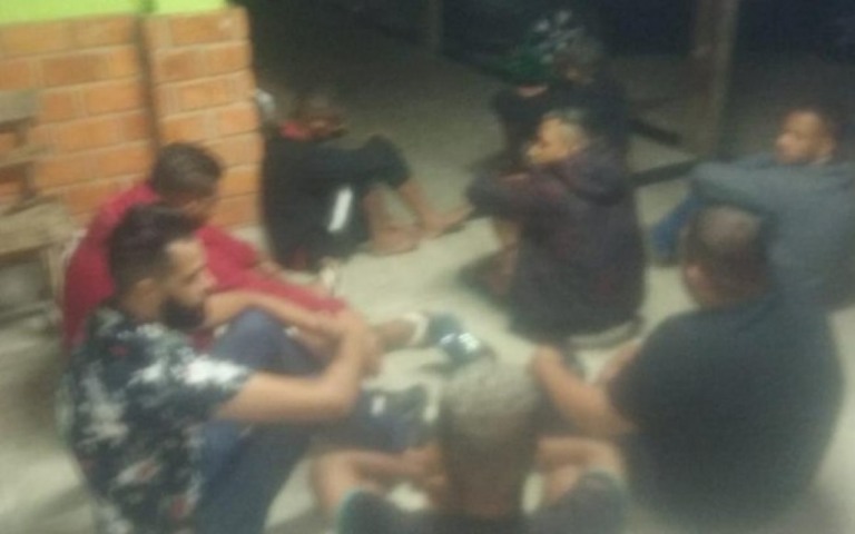 Festa clandestina de 2 dias com mais de 60 pessoas é interrompida pela PM