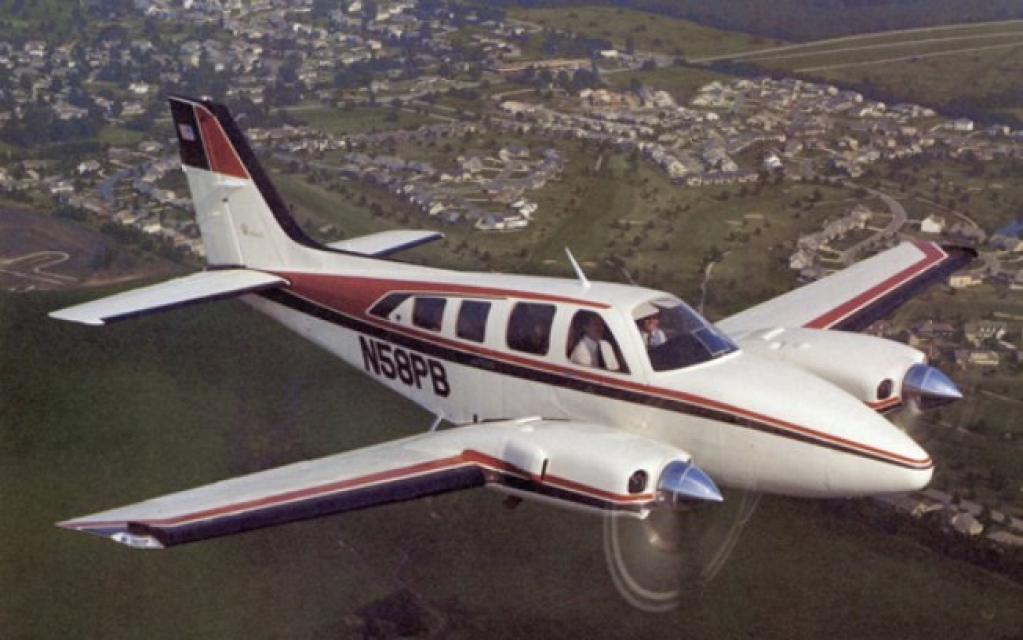 Aeronave cai na zona zorte de São Paulo, perto do Campo de Marte; veja Aeronave cai na zona zorte de São Paulo, perto do Campo de Marte; veja