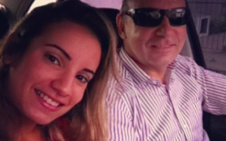 "Estou indo te buscar", diz filha de Queiroz, que deve deixar prisão hoje