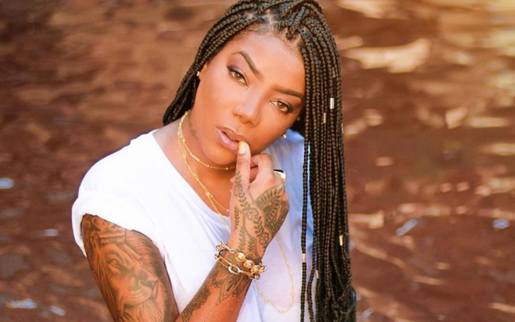 Ludmilla é internada e passa por cirurgia após ter problemas com o silicone