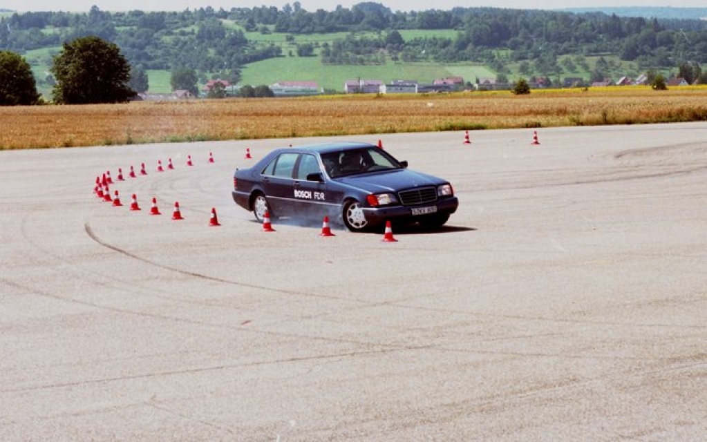 Lançada há 25 anos, tecnologia ESP ainda não está em todos os carros